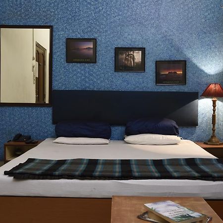 Hotel Esplanade Chambers Калькутта Экстерьер фото