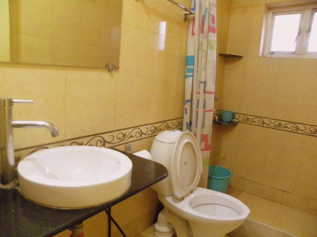 Hotel Esplanade Chambers Калькутта Экстерьер фото